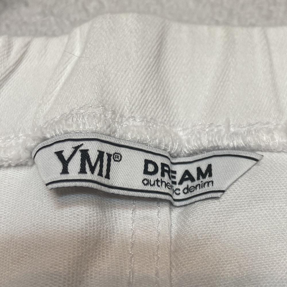 YMI Dream Collection Size 3X Easy Fit White Shorts NWT - Picture 8 of 10